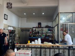 -茅屋大酒店