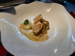 -弦月窗LUNETTE BY AMANDA(复兴路店)