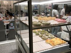 面包甜点陈列柜-奈雪的茶(市百一店)