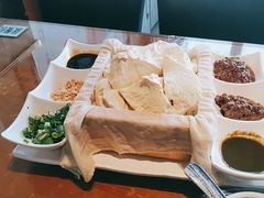 -95号酱骨·一块豆腐(展春园西路店)