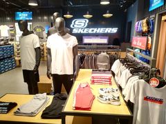 -SKECHERS(万国奥特莱斯店)