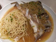 开胃鱼头-刘胖子家常菜·蹄花焖藕(兴业店)