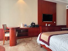 -兴芮温泉度假区