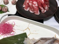 -红鼎豆捞·非遗鲍皇汤火锅(宝丰路店)