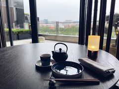 景观位-丽思卡尔顿·炙焰·铁板烧餐厅