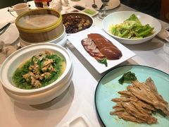 -贝勒爷·酥不腻烤鸭