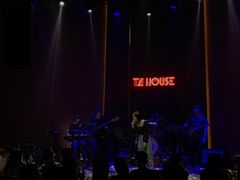 -TZ House音乐现场(来福士中心店)