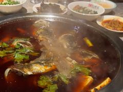 -忘情水鱼头·鲜鱼火锅(滨江中路店)