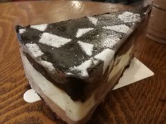 双层巧克力莫斯蛋糕-星巴克(无锡大东方店)