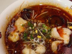 -渝是乎酸菜鱼·川渝小炒(新世界百货望京店)