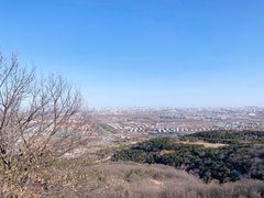-鬼笑石后山停车场