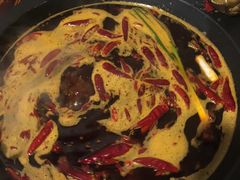 -黄潇洒老火锅(九眼桥宏济巷店)