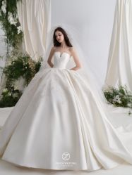 -桃子造型婚纱礼服(凤起广场店)