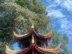 -峨眉山报国寺