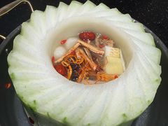 三代传承冬瓜盅-得意咚瓜·顺德鱼生·冬瓜火锅(深圳首店)