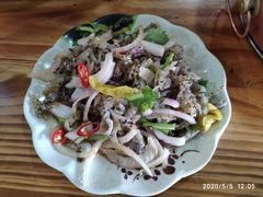 特色拌鱼皮-东镇老火锅(长春路首店)