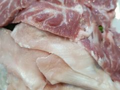 望天光拼一两肉-华哥新鲜猪精品美食