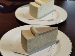 -Fridi Patisserie Cafe