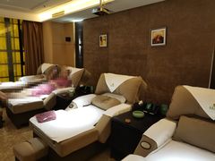 -金色印象·4k影院式足体养生(大渡口店)