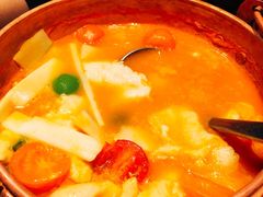 -云海肴·汽锅鸡·云南菜(天山百盛优客店)