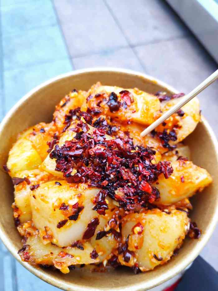 丁家坡洋芋(西城天街店)-"[薄荷]环境:地方不大,就在步行街上,接.