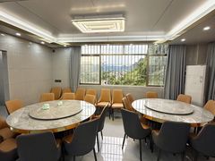 -银峰农庄·特色烧鸡·鲜无花果浸鸡