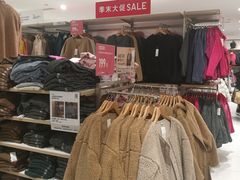 -优衣库(上海正大广场店)