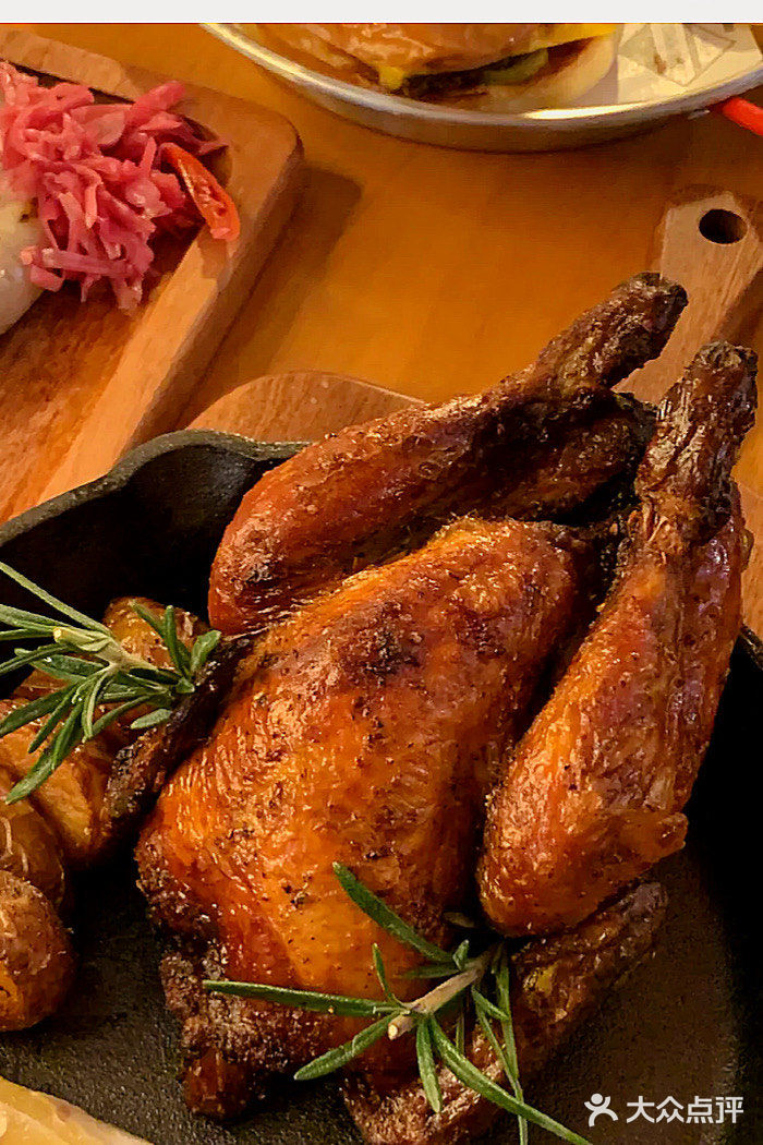 发现了郑州一家创意西餐厅—春季餐厅推荐