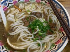 -鑫花溪牛肉米粉(人民广场店)