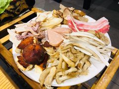 -菌海森林·非遗野生菌火锅(西山区滇池路摩根道店)