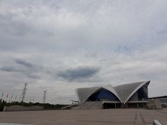 -闵行体育馆-停车场