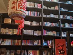 -钟书阁(松江泰晤士小镇店)