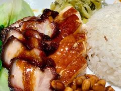 现烧叉烧拼豉油鸡-金戈戈香港豉油鸡(皇庭广场店)