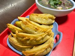-老新隆牛肉锅贴(新街口店)