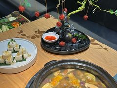 -一朵菌·野生菌探索家火锅(南亚店)