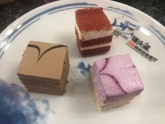 -锤头鲨毛肚海鲜烤肉自助餐厅(国购广场店)