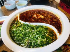 鸳鸯水煮牛肉-成都吃客(九眼桥店)