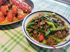 -巴厘龙虾·榜首油焖大虾(音乐学院·沿江酒馆店)