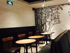 -星巴克(静安嘉里中心B2店)