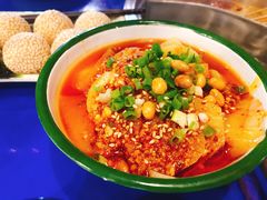 -马路边边串串香形象店(磐石路店)
