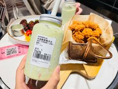 牛油果草莓卡士-野萃山·潮汕厚果汁(十亩地店)