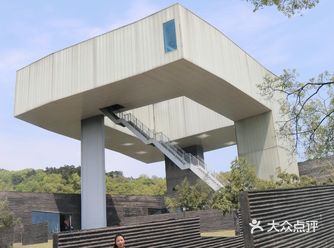 来四方当代美术馆～踏春～赏花～看展啦️