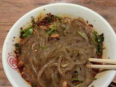 -万记麻辣烫国展总店