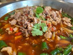 -兔行天下-鸿鹤鲜锅兔(中海国际店)