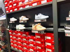 -PUMA品牌自营折扣店(武汉永旺梦乐城店)