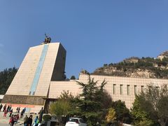 -平西抗日烈士陵园