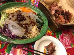 关东大拉皮-闯关东东北农家菜(崂山石老人店)