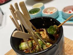 -红鼎豆捞·非遗鲍皇汤火锅(宝丰路店)