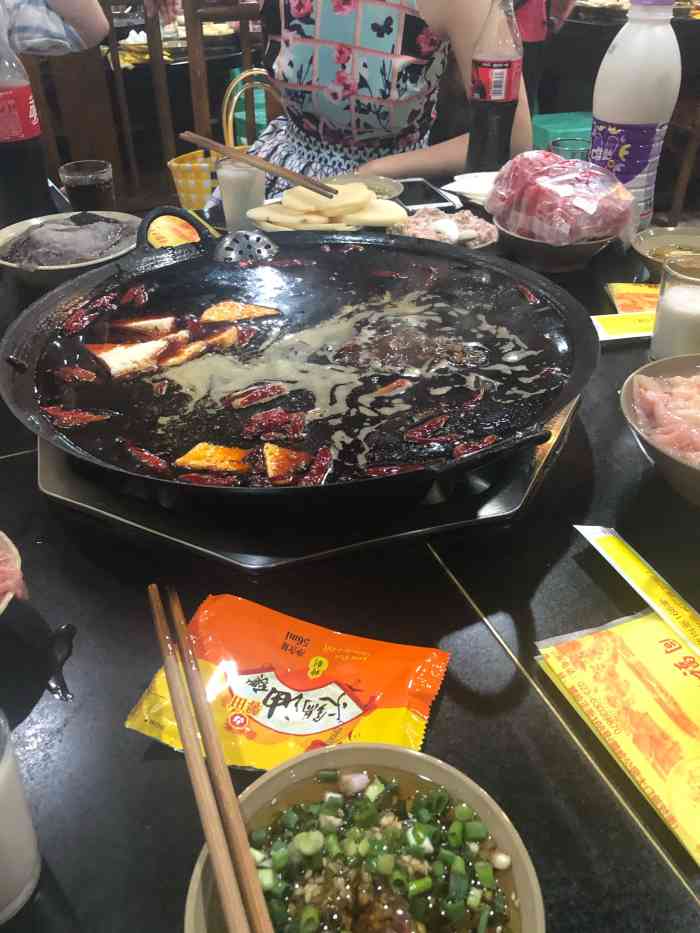 鸭棚子同福老火锅-"味道非常不错,是重庆的老火锅,而且是铁锅.