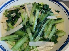 -八府香鸭·啫啫煲(华山路店)